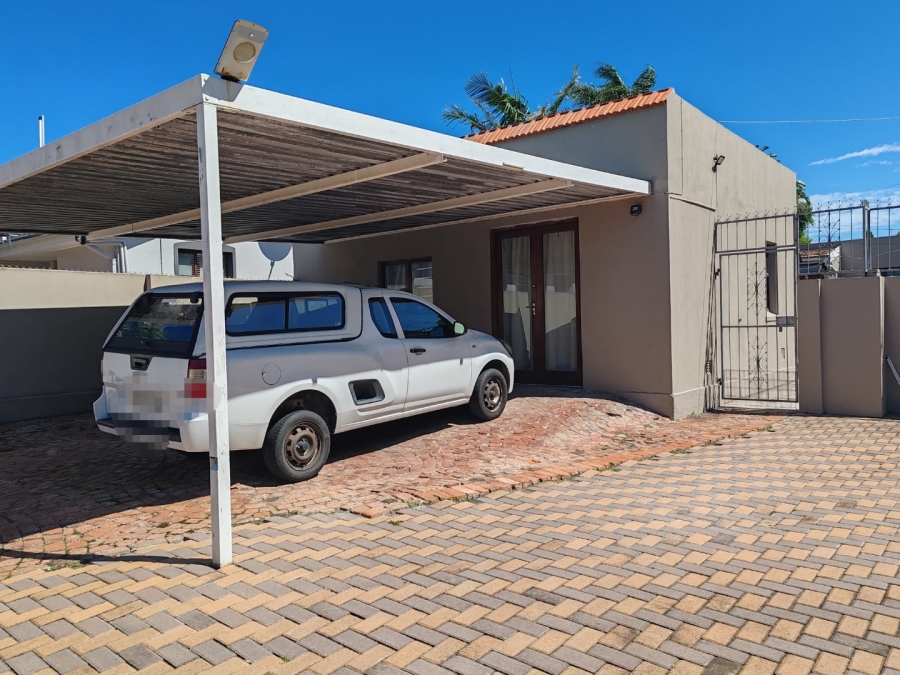 7 Bedroom Property for Sale in Walmer Eastern Cape